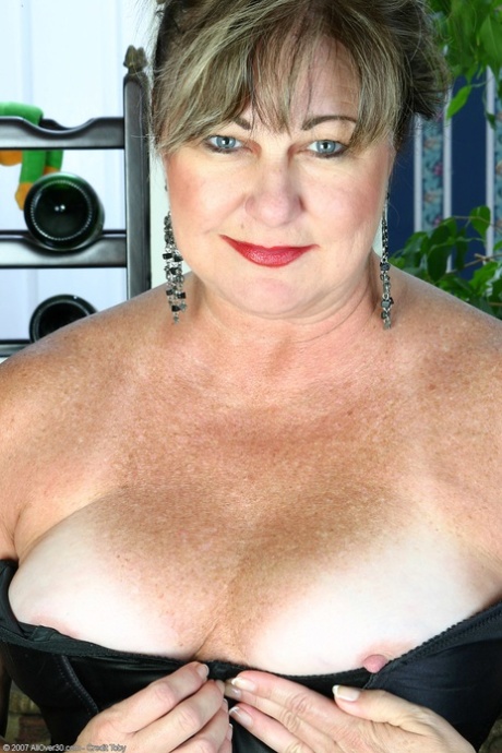 women with huge tits sucking huge cocks