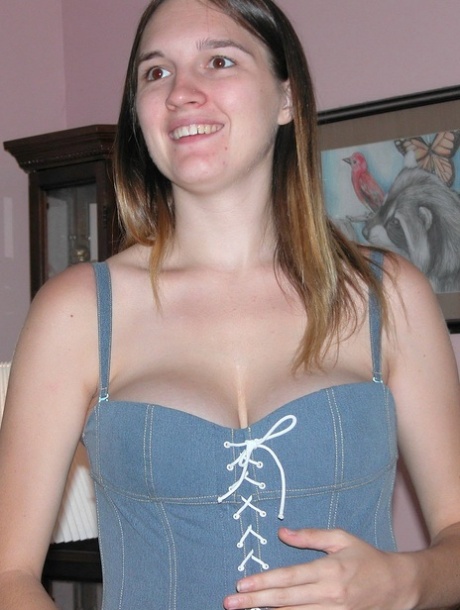 huge boobs tranny girl